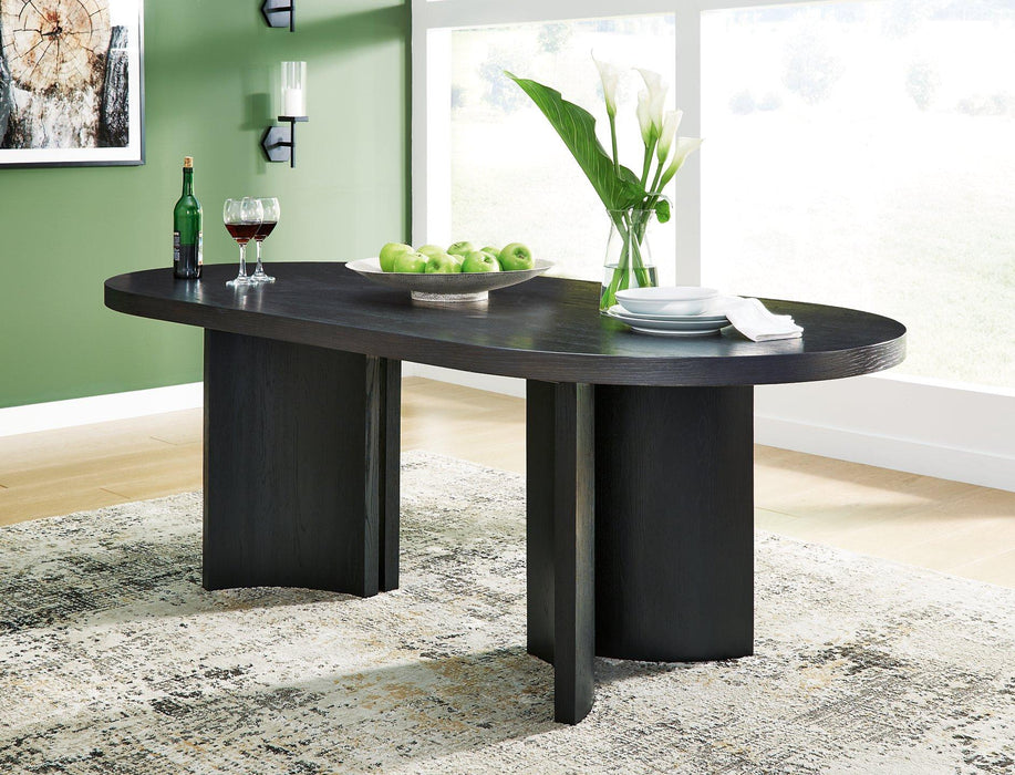 Rowanbeck Dining Table